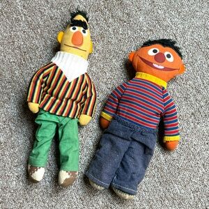 VINTAGE BURT & ERNIE SESAME STREET DOLLS
